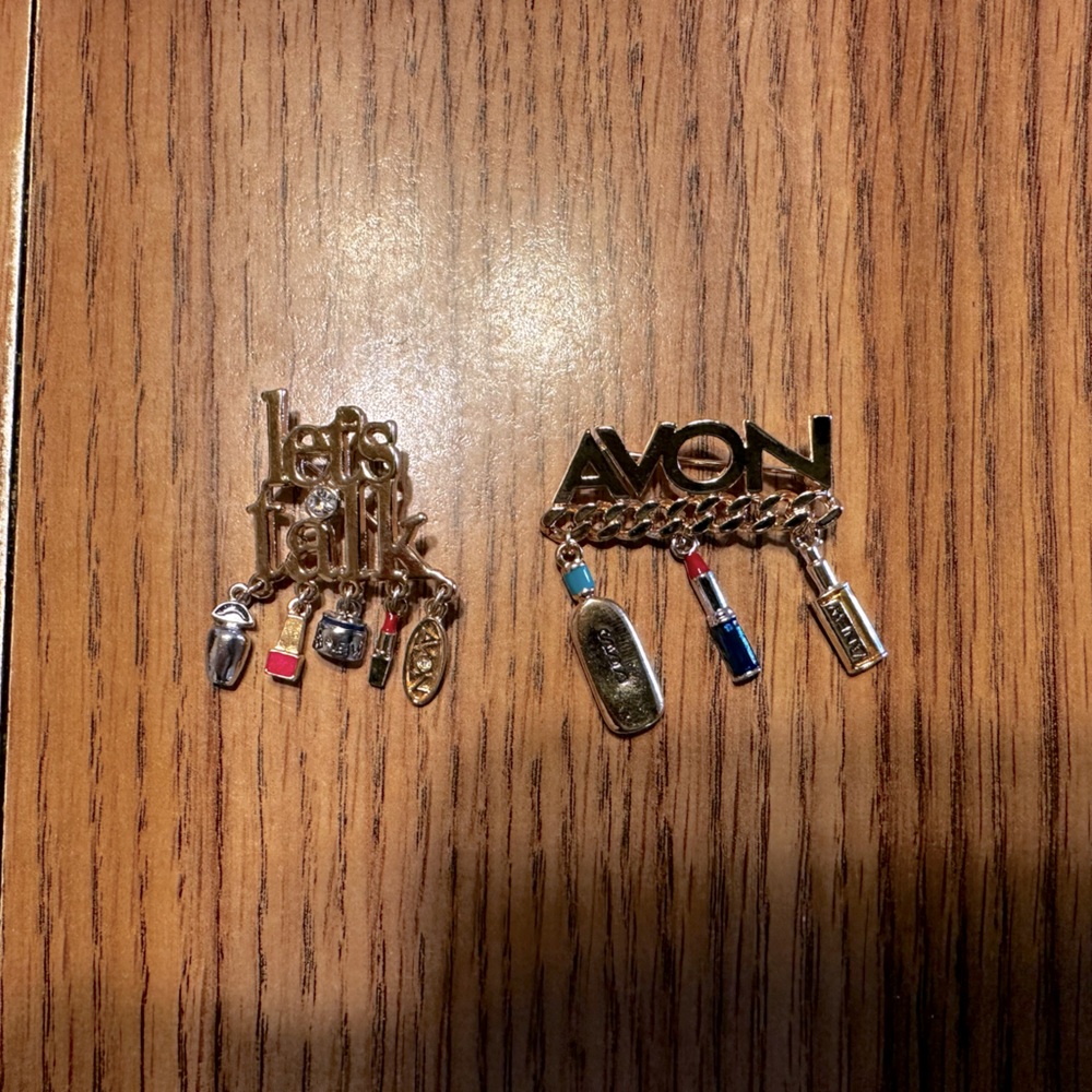 Vintage Avon Lapel Pin Set NWOT